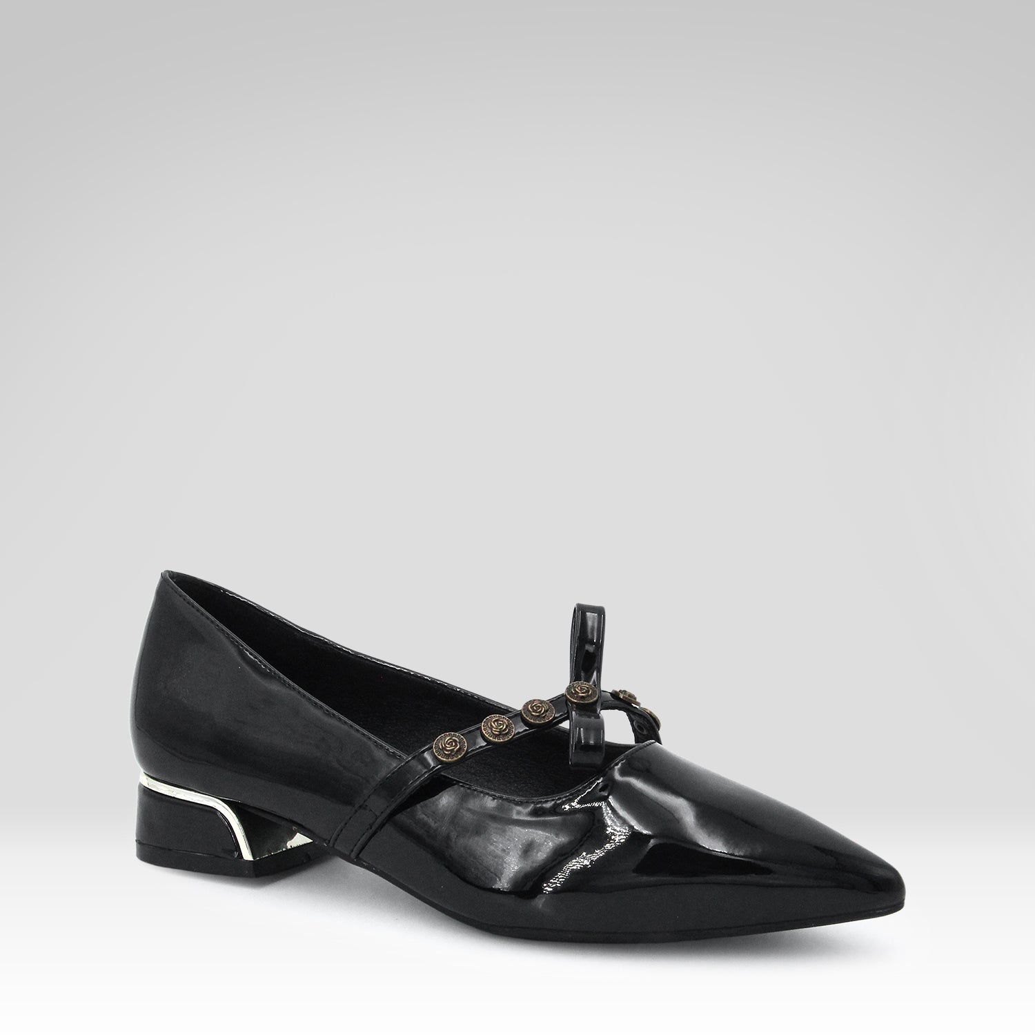 Studded Pointed-toe Flats