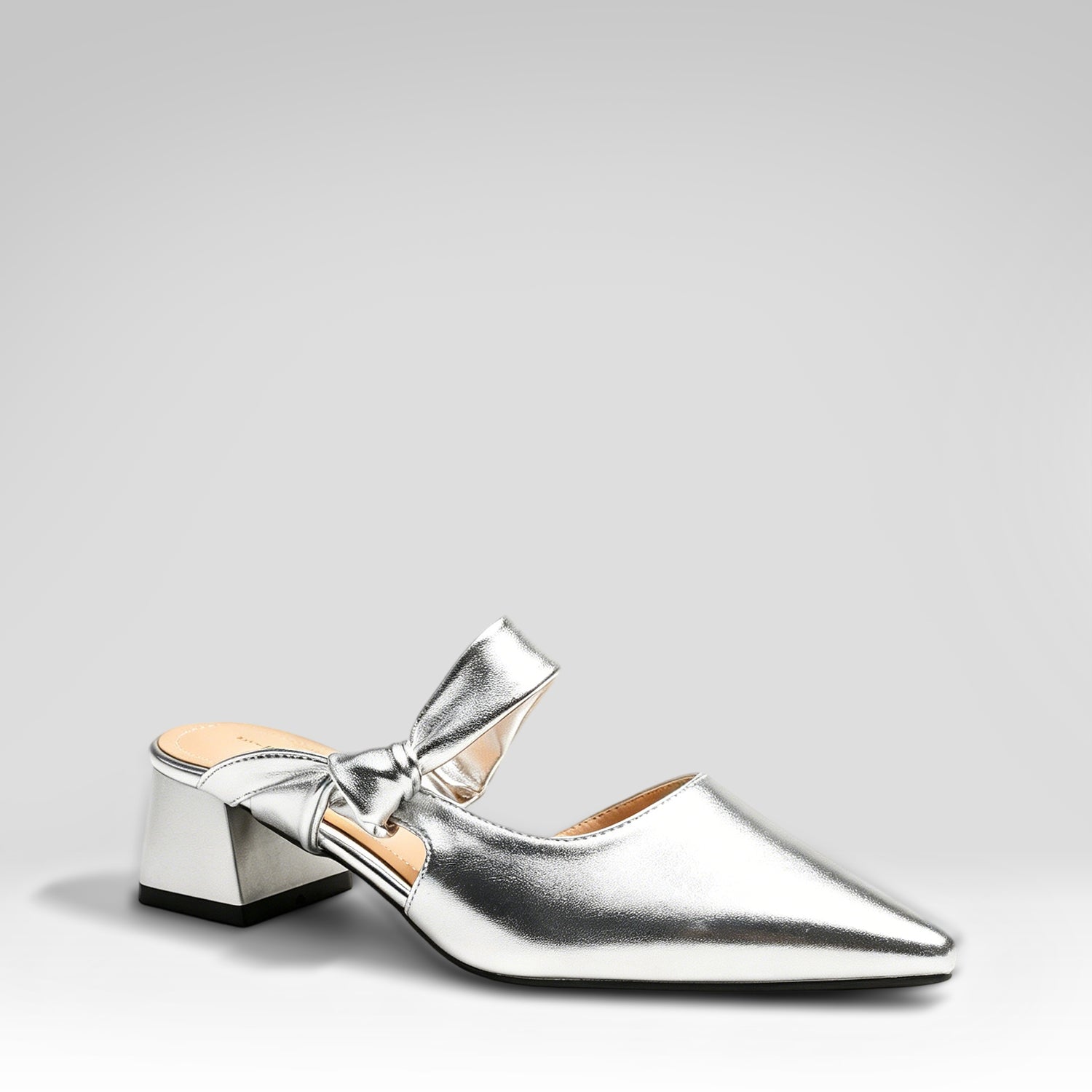 Pointed-toe Soft Leather Slippers